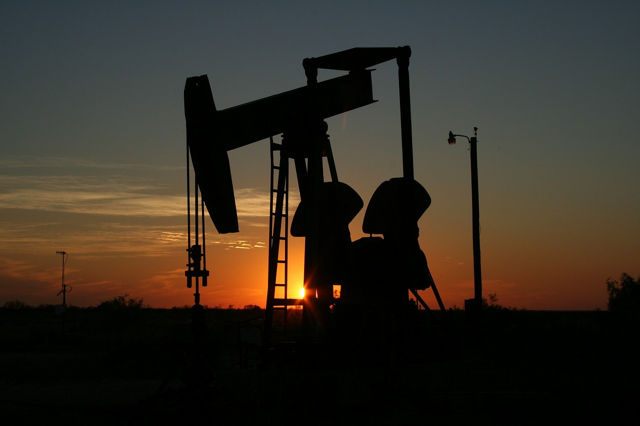 oil-106913_1280-1